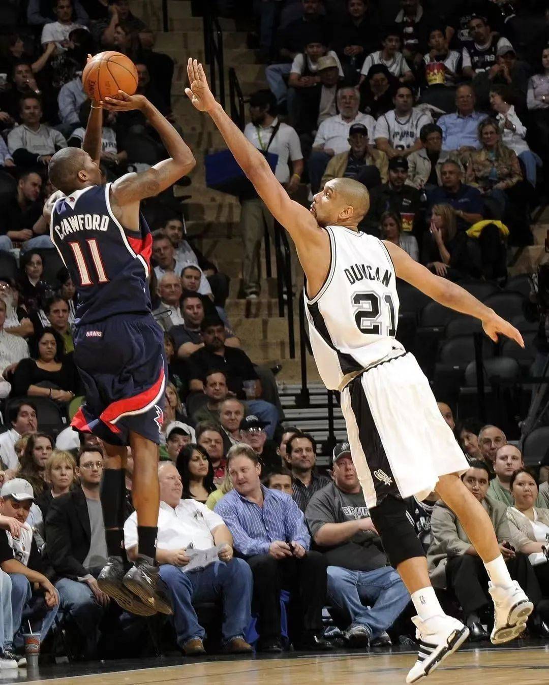 xingkong Sport登录入口-绝杀神投：瞬间定格的终极投篮瞬间的简单介绍