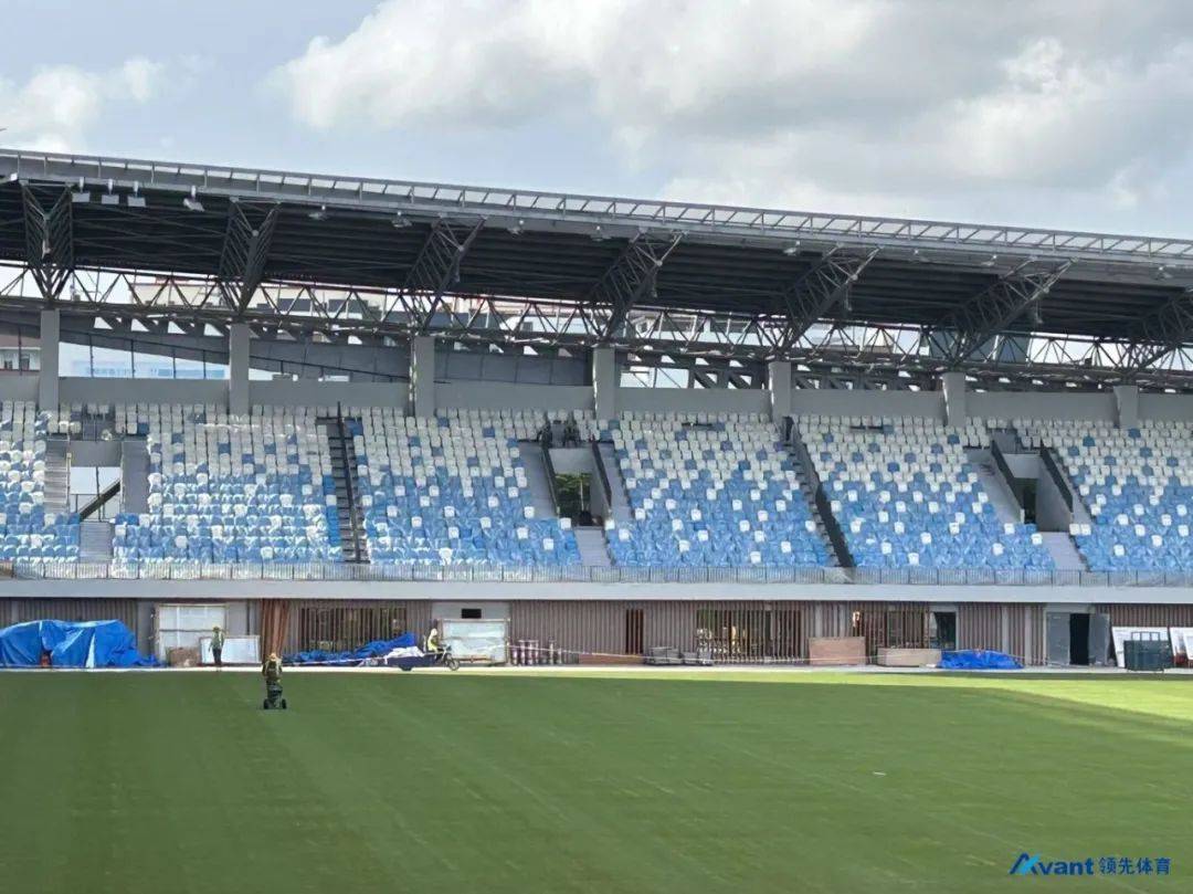星空电竞在线平台登录入口-足球场地环境改善，硬件设施全面升级的简单介绍